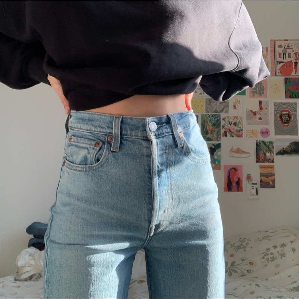 Levi’s Ribcage Jeans